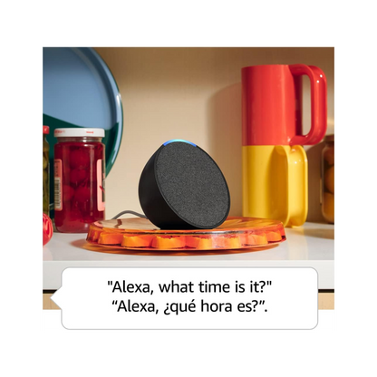 Echo Pop Parlante inteligente y compacto con sonido definido y Alexa versión internacional con adaptador de corriente (15 W) de Estados Unidos (Carbón)